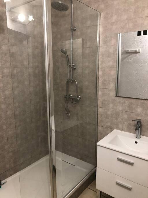 Studio Les Halles De Narbonne Apartment Bagian luar foto